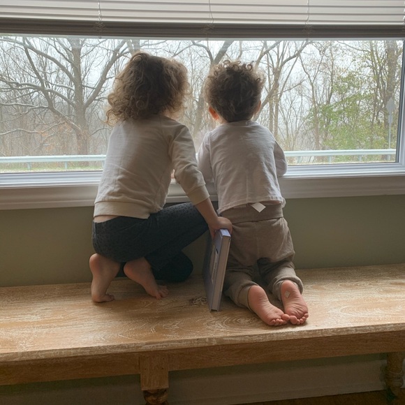 Meet your Posher, Jennifer - Picture 1 of 2